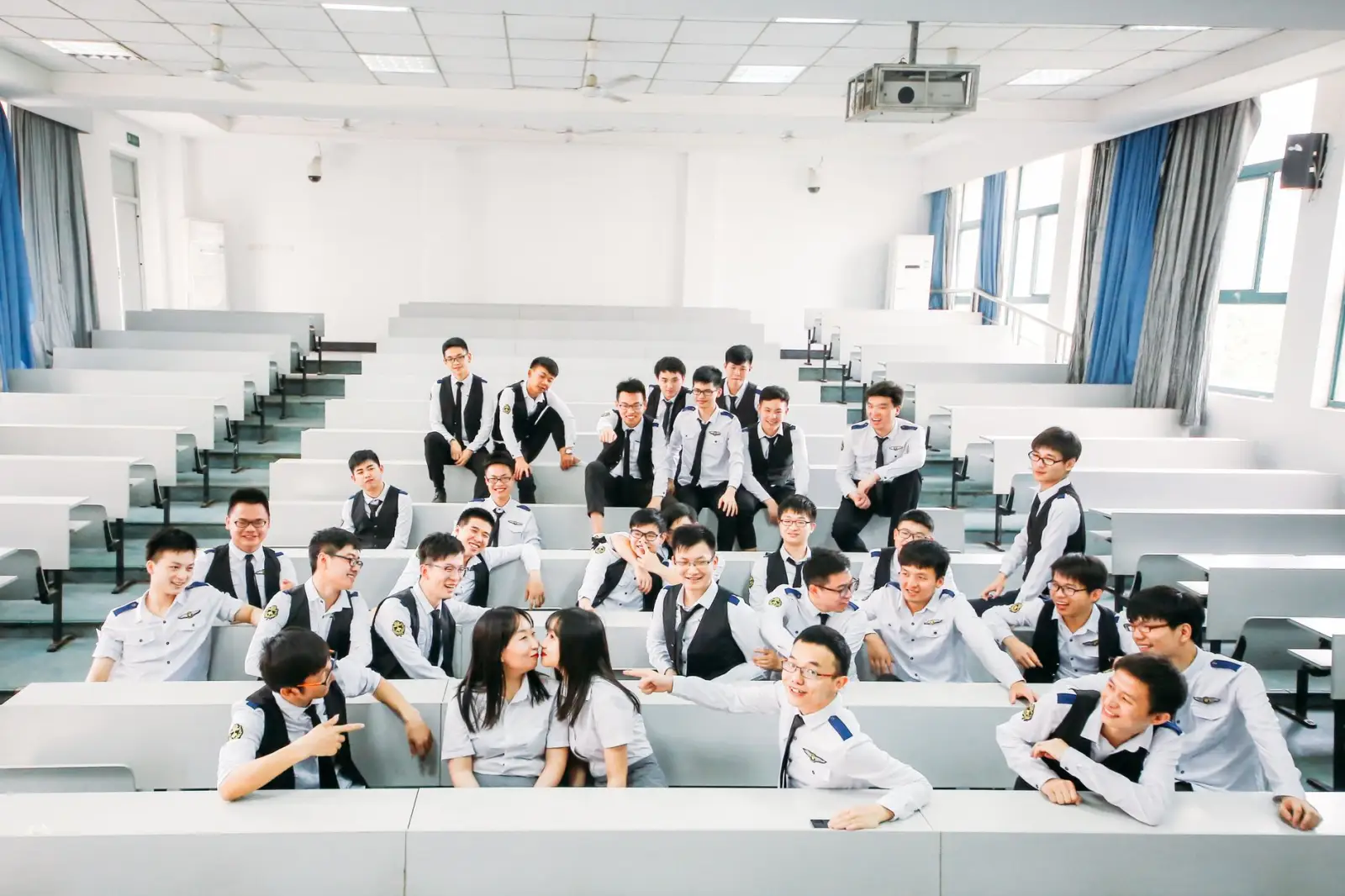 成都学历提升服务对比：成人高考、自考与国开选择要点解析正文配图 1