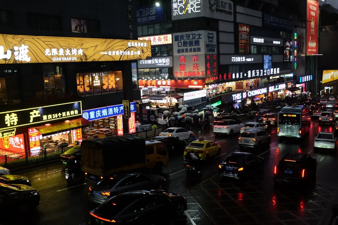 成都雨路教育学历提升方案与职业培训课程技术优势解析